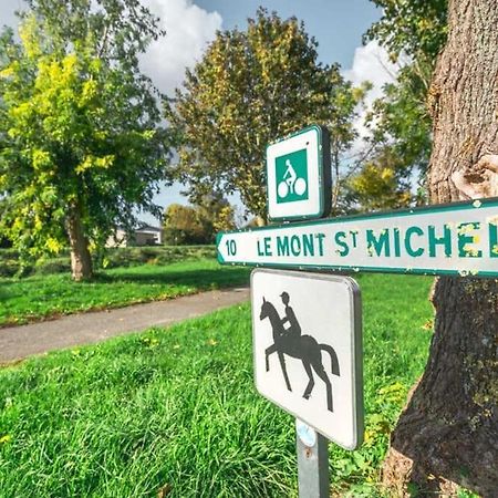 La Parenthese Amoureuse Pontorson Exterior foto